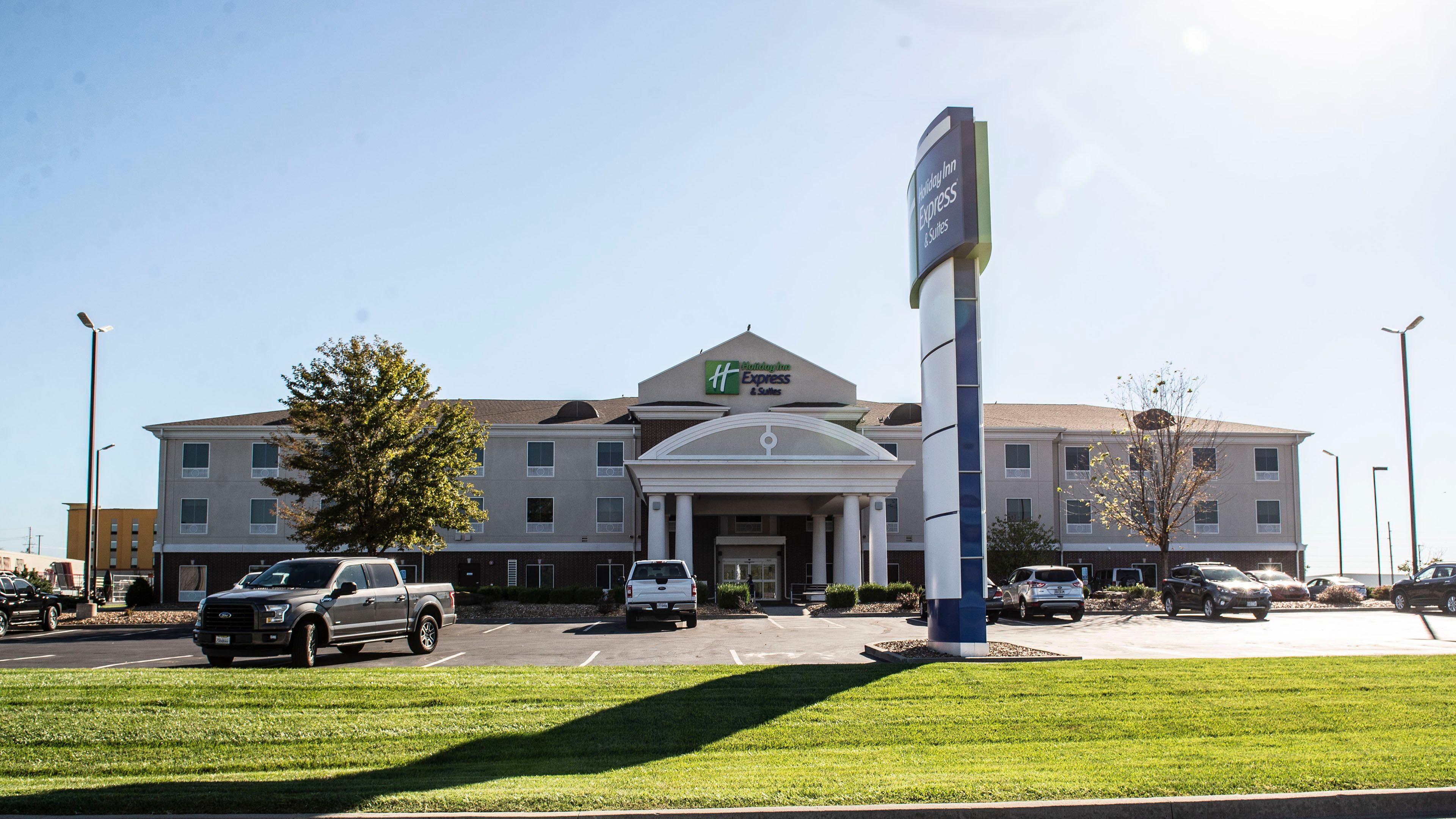 Holiday Inn Express Hotel & Suites Sedalia By Ihg Exteriör bild