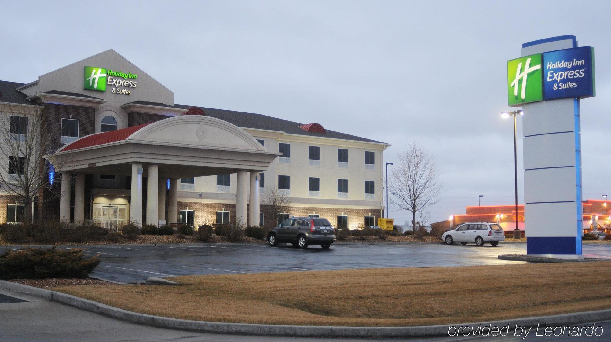 Holiday Inn Express Hotel & Suites Sedalia By Ihg Exteriör bild