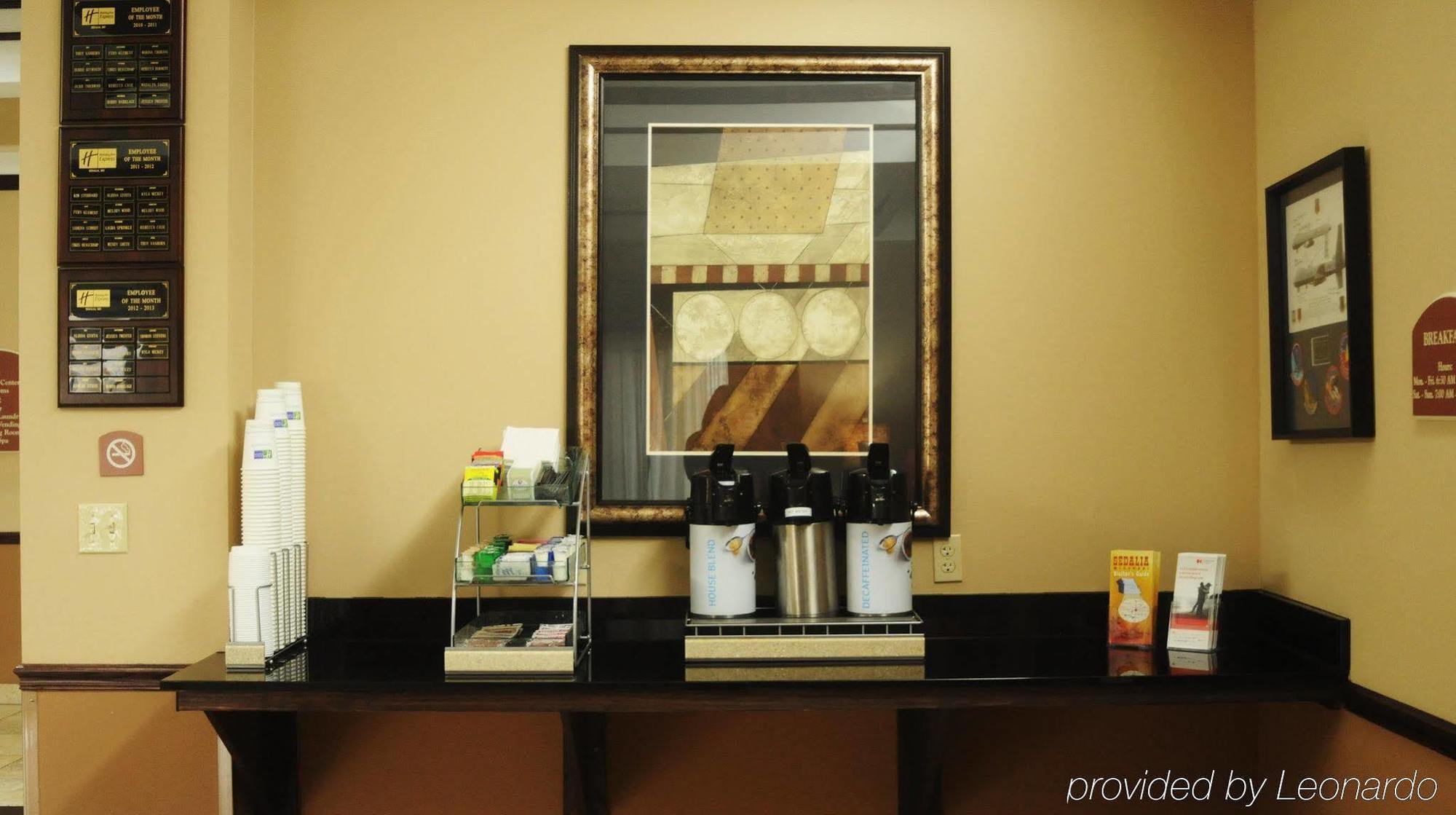 Holiday Inn Express Hotel & Suites Sedalia By Ihg Exteriör bild