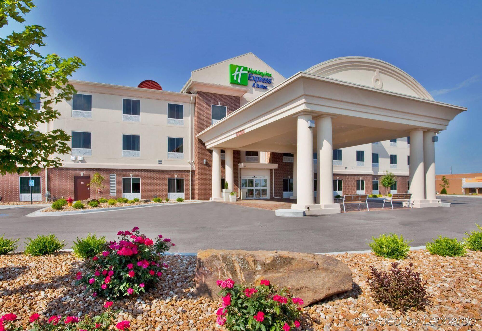Holiday Inn Express Hotel & Suites Sedalia By Ihg Exteriör bild