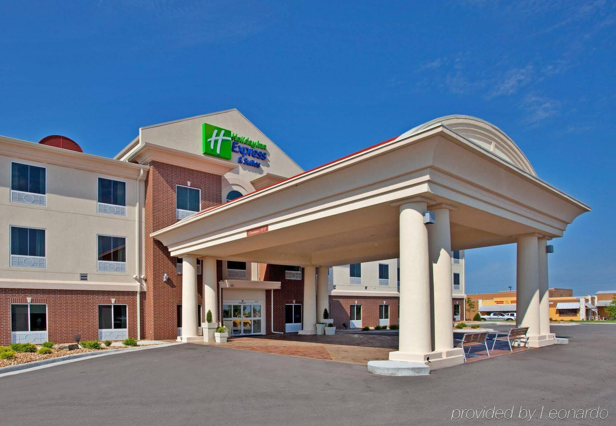 Holiday Inn Express Hotel & Suites Sedalia By Ihg Exteriör bild