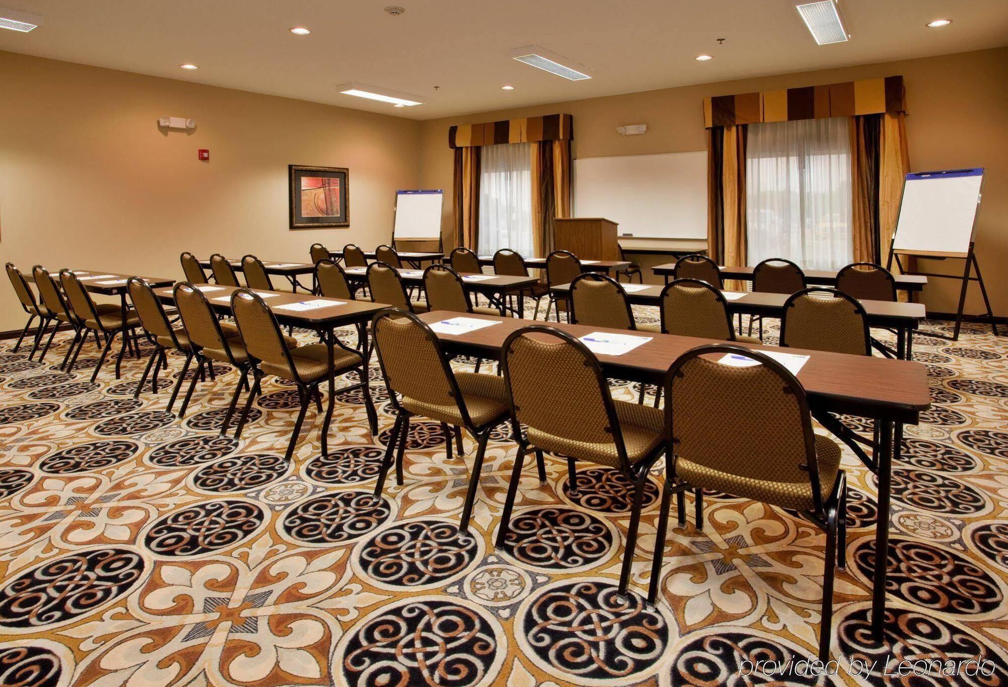 Holiday Inn Express Hotel & Suites Sedalia By Ihg Exteriör bild